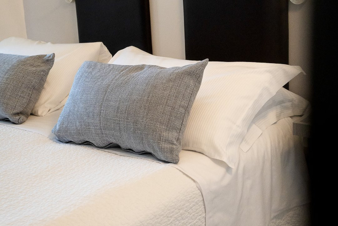 media.camera-silver3